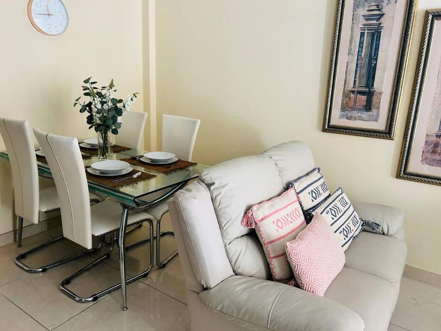 Apartmán Flat On The Paseo Maritamo! Estepona Exteriér fotografie