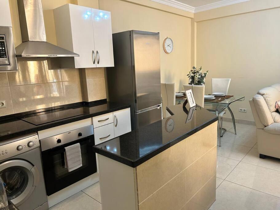 Apartmán Flat On The Paseo Maritamo! Estepona Exteriér fotografie